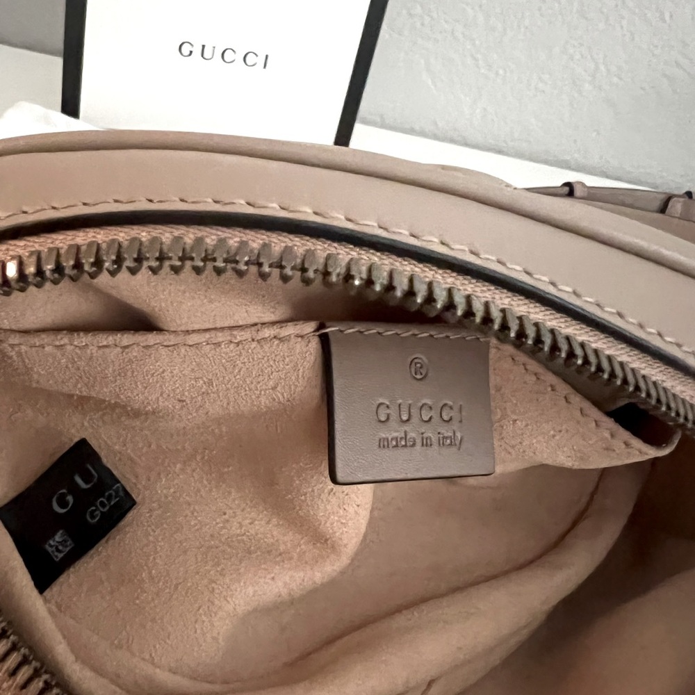 GUCCI
Calfskin Matelasse GG Marmont Belt Bag 75/30 Porcelain Rose - Picture 11 of 15